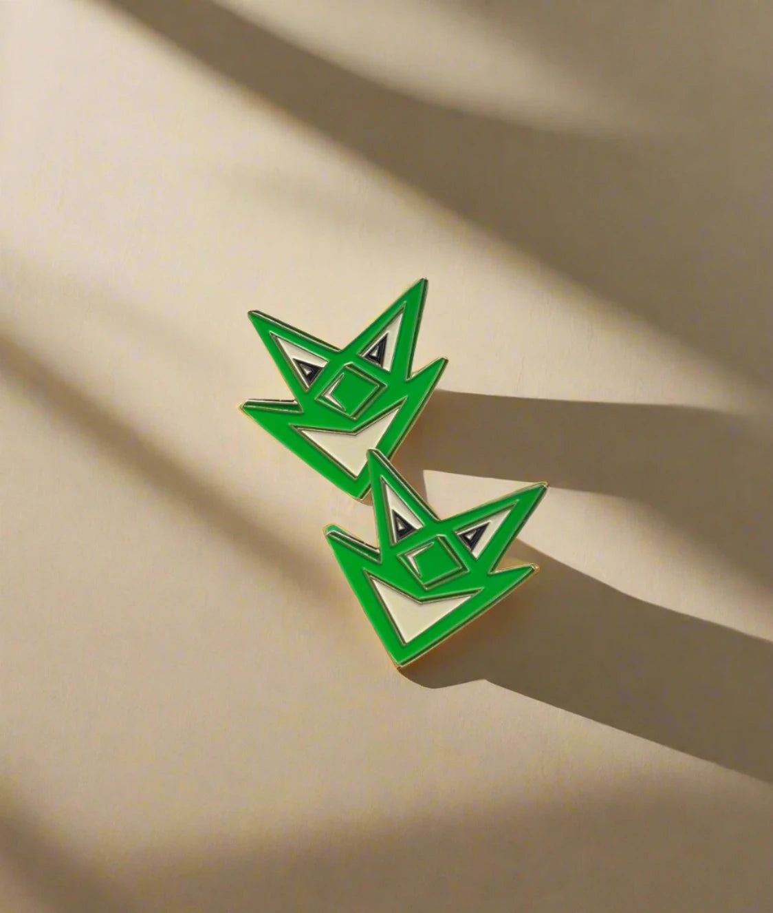Scharf Schak Pin
