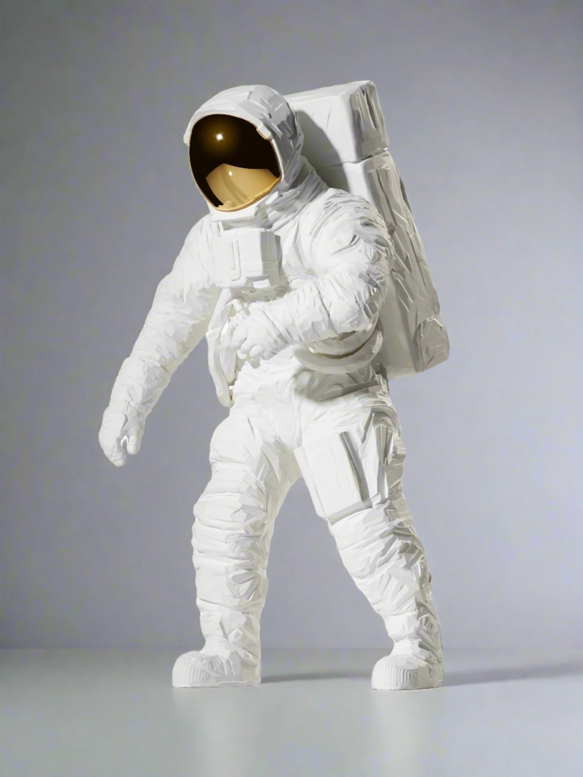 MOONWALKER (White) – Almine Rech Editions
